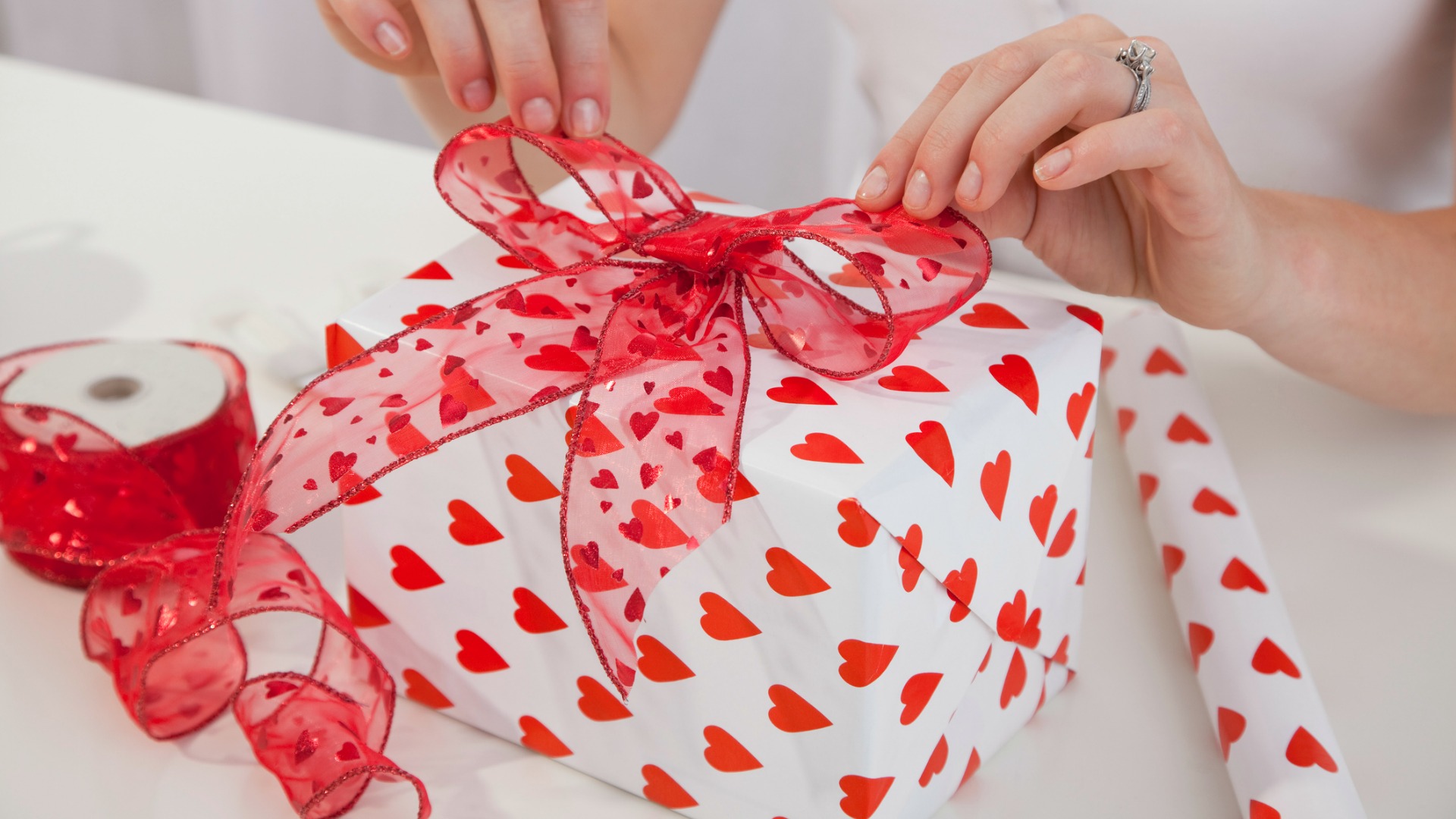 Finding The Best Valentine’s Day Gifts Online