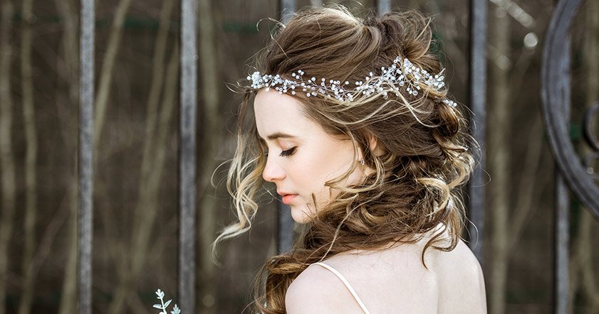 What Feather Hair Accessories for Special Occasions